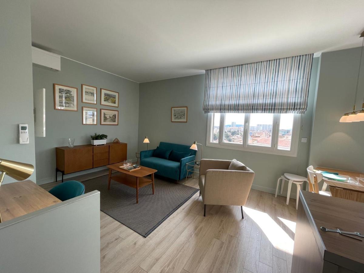 Vue Sur Rade Appartement Elegant Vaste Climatise Etage Eleve Ascenseur Proche Parking Et Toutes Commodites Au Coeur Du Toulon Historique Eksteriør billede