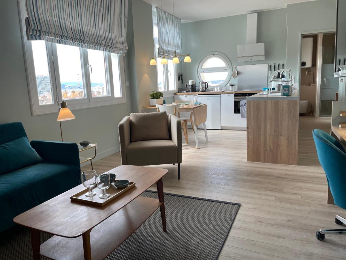 Vue Sur Rade Appartement Elegant Vaste Climatise Etage Eleve Ascenseur Proche Parking Et Toutes Commodites Au Coeur Du Toulon Historique Eksteriør billede